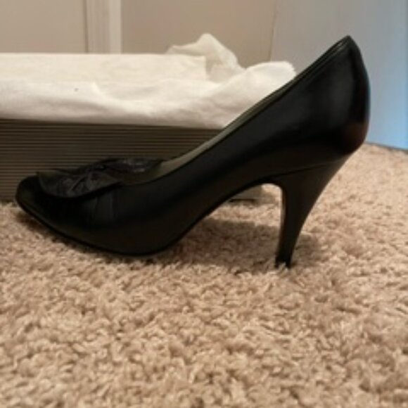 Versani Black Patent leather Heels with a Butterfly Detail - Picture 2 of 2